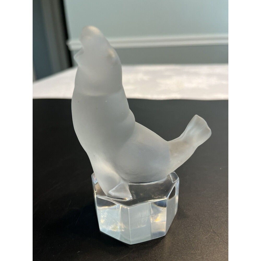 Vintage 1985 Goebel Frosted Crystal Glass Seal Sea Lion 4” Tall Figurine